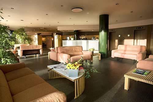 Country Hotel Borromeo เปสเคียรา บอร์โรเมโอ ภายนอก รูปภาพ