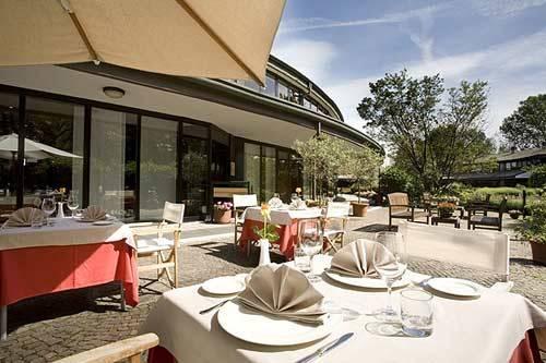 Country Hotel Borromeo เปสเคียรา บอร์โรเมโอ ร้านอาหาร รูปภาพ